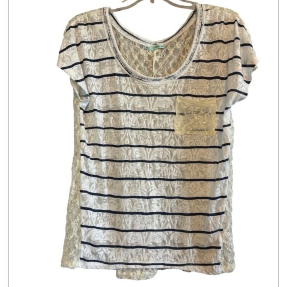 Maurices Blue & Cream Sheer & Lace Cap Sleeve Casual Top Size Medium